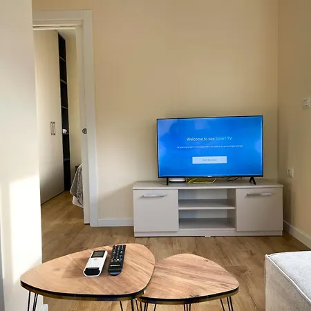 Wanderlust Bazaar * ティラナ