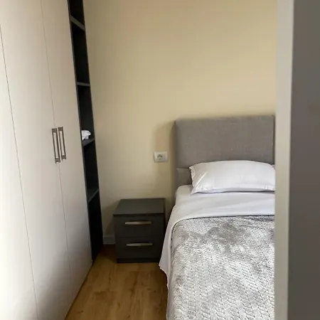 Wanderlust Bazaar ティラナ