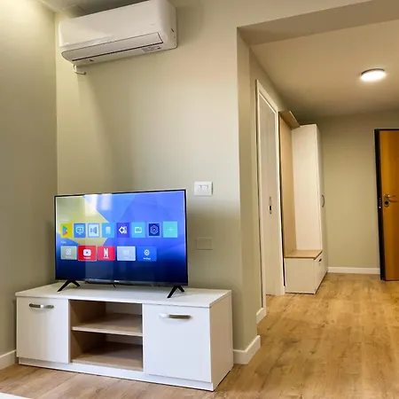 Wanderlust Bazaar * Tirana